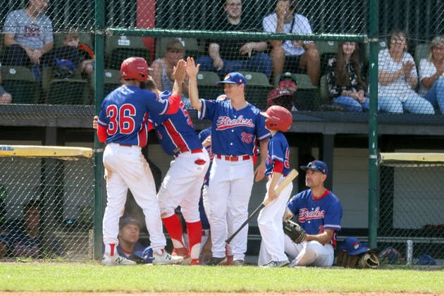 Baseballl I men I season 2020 2021 I 1 Bundesliga Nord I 11 12 Spieltag I Hamburg Stealers Dohren Wild Farmers I 18 07 2021 joy on the bench of Hamburg Stealers Tyler Villaroman 36, Hamburg Stealers Hamburg Baseballanlage Langenhorst Hamburg Germany Copyright: xLobeca RalfxHomburgx