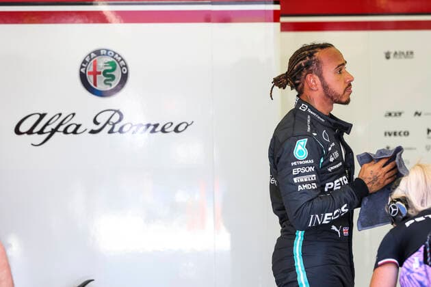 HAMILTON Lewis (gbr), Mercedes AMG F1 GP W12 E Performance, portrait during the Formula 1 Pirelli British Grand Prix 2021, 10th round of the 2021 FIA Formula One World Championship, WM, Weltmeisterschaft from July 16 to 18, 2021 on the Silverstone Circuit, in Silverstone, United Kingdom - FORMULE 1 : Grand prix de Grande Bretagne - Course - Silverstone - 18 07 2021 DPPI PANORAMIC  AV6_3998