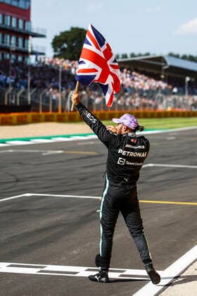 HAMILTON Lewis (gbr), Mercedes AMG F1 GP W12 E Performance, portrait celebrating his victory during the Formula 1 Pirelli British Grand Prix 2021, 10th round of the 2021 FIA Formula One World Championship, WM, Weltmeisterschaft from July 16 to 18, 2021 on the Silverstone Circuit, in Silverstone, United Kingdom - FORMULE 1 : Grand prix de Grande Bretagne - Course - Silverstone - 18 07 2021 DPPI PANORAMIC  00121021__B3_9803