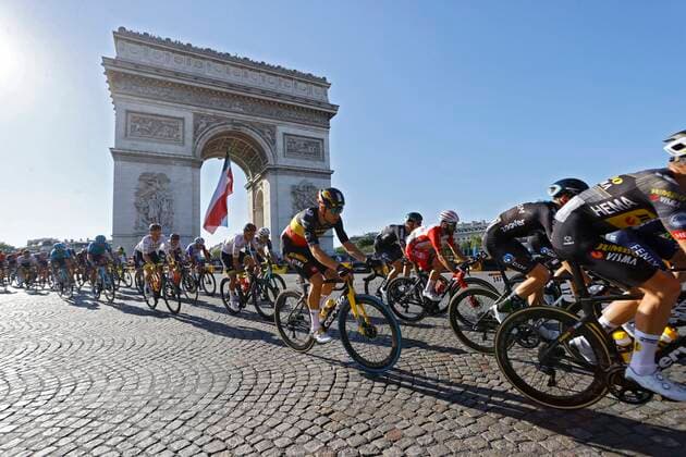PARIS, FRANCE - JULY 18 : VAN AERT Wout (BEL) of JUMBO-VISMAduring stage 21 of the 108th edition of the 2021 Tour de France cycling race, the stage of 108,4 kms between Chatou and finish at the Champs Elysees in Paris. on July 18, 2021 in Paris, France, 18 07 2021 CYCLISME : Tour de France 2021 - Etape 21 - Chatou to Champs Elysees - 18 07 2021 PHOTONEWS PANORAMIC 