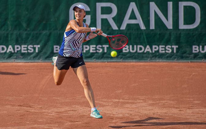 WTA, Tennis Damen Hungarian Grand Prix 2021 - Final Kalinina Anhelina of Ukraine returns the ball to Yulia Putintseva of Kazakhstan during the final at WTA Hungarian Grand Prix on July 18, 2021 in Budapest, Hungary. Budapest Hungary szaniszlo-notitle210718_npLkR  Copyright: xRobertxSzaniszlox