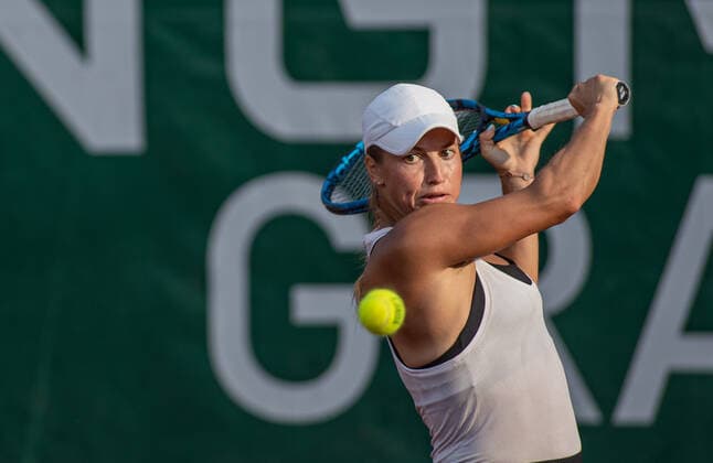WTA, Tennis Damen Hungarian Grand Prix 2021 - Final Yulia Putintseva of Kazakhstan returns the ball to Kalinina Anhelina of Ukraine during the final at WTA Hungarian Grand Prix on July 18, 2021 in Budapest, Hungary. Budapest Hungary szaniszlo-notitle210718_np5S7  Copyright: xRobertxSzaniszlox