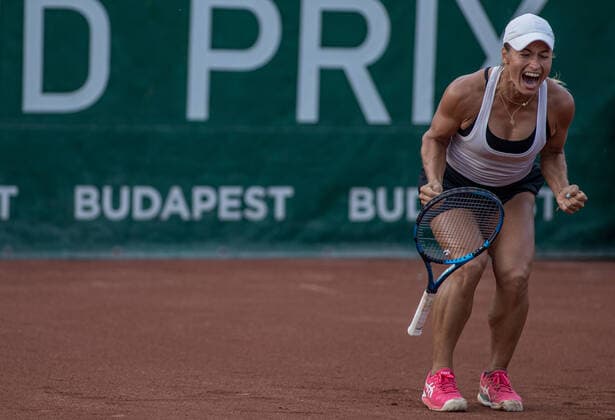 Bilder des Jahres 2021, Sport 07. Juli Sport Themen der Woche KW28 Sport Bilder des Tages WTA, Tennis Damen Hungarian Grand Prix 2021 - Final Yulia Putintseva of Kazakhstan celebrates after wins over Yulia Putintseva of Kazakhstan in the final at WTA Hungarian Grand Prix on July 18, 2021 in Budapest, Hungary. Budapest Hungary szaniszlo-notitle210718_npfHj  Copyright: xRobertxSzaniszlox