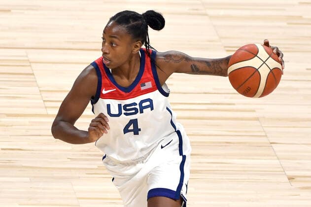 July 18, 2021 - Las Vegas, Nevada, U.S. - USAs Jewell Loyd brings the ball down court against Nigeria during a pre-Olympic exhibition basketball game July 18, 2021, in Las Vegas. Las Vegas USA - ZUMAbk3_ 20210718_zaf_bk3_006 Copyright: xDavidxBeckerx