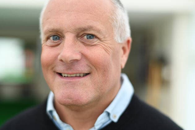 Fußball, Trainerhistorie Brighton & Hove Albion von 1901 bis heute Mandatory Credit: Photo by Andy Hooper ANL Shutterstock (9909123a) Micky Adams . Former Leicester City Coventry City And Fulham Manager Micky Adams Has Now Taken Up A Role With Ninth-tier Club Harborough Town s Under-18 Side. Micky Adams Feature At His Home In Market Harborough. Pic Andy Hooper daily Mail. Micky Adams . Former Leicester City Coventry City And Fulham Manager Micky Adams Has Now Taken Up A Role With Ninth-tier Club Harborough Town s Under-18 Side. Micky Adams Feature At His Home In Market Harborough. Pic Andy Hooper daily Mail. EDITORIAL USE ONLY No use with unauthorised audio, video, data, fixture lists (outside the EU), club league logos or live services. Online in-match use limited to 45 images (+15 in extra time). No use to emulate moving images. No use in betting, games or single club league player publications services. Micky Adams . Former Leicester City Coventry City And Fulham Manager Micky Adams Has Now Taken Up A Role With Ninth-tier Club Harborough Town s Under-18 Side. Micky Adams Feature At His Home In Market Harborough. Pic Andy Hooper daily Mail. EDITORIAL USE ONLY No use with unauthorised audio, video, data, fixture lists (outside the EU), club league logos or live services. Online in-match use limited to 45 images (+15 in extra time). No use to emulate moving images. No use in betting, games or  Copyright: xAndyxHooper ANL Shutterstockx 9909123a