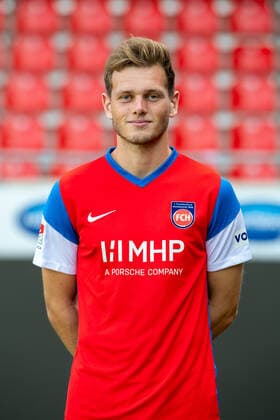 Tim Siersleben FC Heidenheim, 04 , GER, 1 FC Heidenheim 1846 e V , Football, 2 Bundesliga, Player portraits, Freelancer, Season 2021 2022, 20 07 2021, GER, 1 FC Heidenheim 1846 e V , Football, 2 Bundesliga, Player portraits, Freelancer, Season 2021 2022, 20 07 2021 Heidenheim Copyright: xEibner-Pressefotox EP_EER