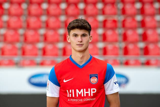 Tim Seifert FC Heidenheim, 36 , GER, 1 FC Heidenheim 1846 e V , Football, 2 Bundesliga, Player portraits, Release, Season 2021 2022, 20 07 2021, GER, 1 FC Heidenheim 1846 e V , Football, 2 Bundesliga, Player portraits, Release, Season 2021 2022, 20 07 2021 Heidenheim Copyright: xEibner-Pressefotox EP_EER