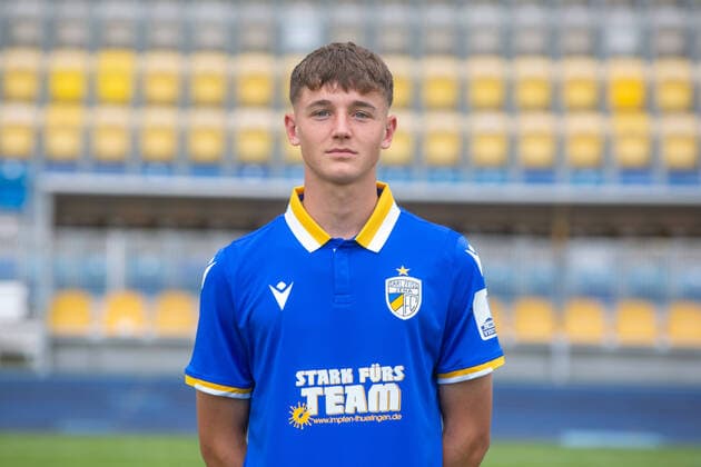 Jena , 220721 , Football Regionalliga , FC Carl Zeiss Jena , Appointment appointment , Portraits in the picture Maximilian Prokopenko