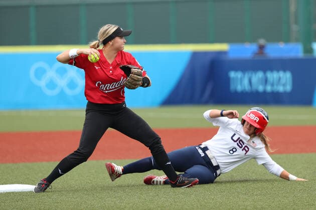 (L-R) Kelsey Harshman (CAN), Haylie McCleney (USA), JULY 22, 2021 - Softball : Opening Round match between United States - Canada during the Tokyo 2020 Olympic Games, Olympische Spiele, Olympia, OS at the Fukushima Azuma Baseball Stadium in Fukushima, Japan. Noxthirdxpartyxsales  (165162393)