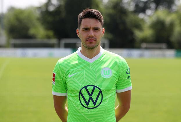 VfL Porträttermin 2021 2022 Bad Waltersdorf, 22.07.2021, VfL Wolfsburg, 1. BL, Porträttermin 2021 2022, Josip Brekalo (VfL Wolfsburg) Bad Waltersdorf *** VfL Porträttermin 2021 2022 Bad Waltersdorf, 22 07 2021, VfL Wolfsburg, 1 BL, Porträttermin 2021 2022, Josip Brekalo VfL Wolfsburg Bad Waltersdorf