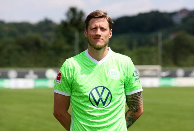VfL porträttermin 2021 2022 Bad Waltersdorf, 22 07 2021, VfL Wolfsburg, 1 BL, porträttermin 2021 2022, Wout Weghorst VfL Wolfsburg Bad Waltersdorf