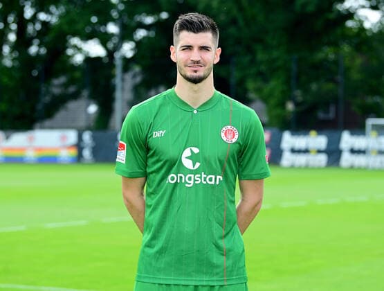 Football goalkeeper Nikola Vasilj Hamburg, 08 07 2021, football, FC St Pauli, photo opportunity 2021 Hamburg Poolfoto WITTERS ,EDITORIAL USE ONLY