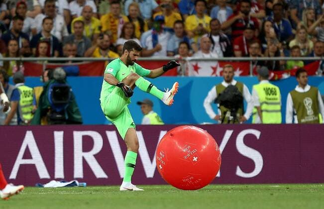 Mandatory Credit: Photo by Michael Zemanek BPI Shutterstock (9718733df) Goalkeeper Alisson Becker of Brazil pops a giant Swiss balloon Brazil v Switzerland, Group E, 2018 FIFA World Cup, WM, Weltmeisterschaft, Fussball football match, Rostov Arena, Rostov-on-Don, Russia - 17 Jun 2018 Brazil v Switzerland, Group E, 2018 FIFA World Cup football match, Rostov Arena, Rostov-on-Don, Russia - 17 Jun 2018  Copyright: xMichaelxZemanek BPI Shutterstockx 9718733df