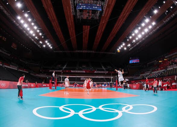 (210724) -- DONGJING, July 24, 2021 -- Ryan Joseph Sclater of Canada serves during the men s volleyball preliminary round match between Italy and Canada at Tokyo 2020 Olympic Games, Olympische Spiele, Olympia, OS in Tokyo, July 24, 2021. ) (TOKYO2020)JAPAN-TOKYO-OLY-MEN-VOLLEYBALL DingxTing 