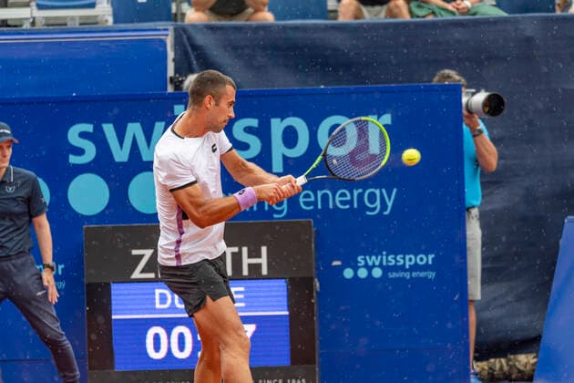 Switzerland: Semi-final of the Gstaad Swiss Open ATP, Tennis Herren Tour 250 Series tournament Gstaad Switzerland, 07 24 2021: Laslo Djere of Serbia is in action during the Gstaad Swiss Open ATP Tour 250 Series 2021 tournament final Gstaad Roy Emerson Arena Switzerland Canton of Bern Copyright: EricxDubost