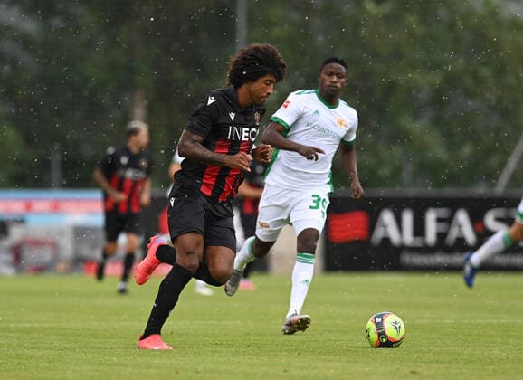 Football, Men, 2021 2022 season, Test match in Imst Austria , 1 FC Union Berlin OGC Nice, v l Bonfim Dante OGC Nice , Suleiman Abdullahi 1 FC Union , 24 07 2021, Copyright: xMatthiasxKochx
