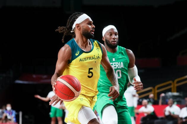 TOKYO, JAPAN - JULY 25: Patty Mills of Team Australia controls the ball during the Men s Basketball preliminary Round Group B - Match 3 between Australia and Nigeria on Day 2 of the Tokyo 2020 Olympic Games, Olympische Spiele, Olympia, OS at Saitama Super Arena on July 25, 2021 in Tokyo, Japan. (Photo by Pete Dovgan Speed Media Icon Sportswire) OLYMPICS: JUL 25 Olympics Tokyo 2020 Icon2107250039