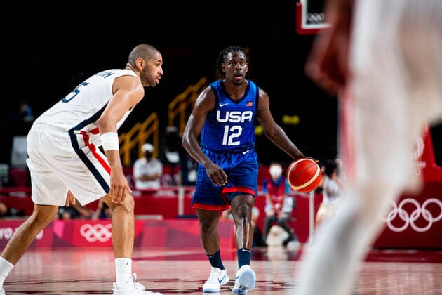210725 Jrue Holiday of USA competes in the basketball game between France and USA during day 2 of the Tokyo 2020 Olympic Games on July 25, 2021 in Tokyo Photo Jon Olav Nesvold BILDBYRAN COP 217 JE0005 basketball basketball olympic games olympics os ol olympiska spel olympiske leker tokyo2020 tokyo 2020 tokyo os tokyo ol bbeng france france usa united states,  Copyright: JONxOLAVxNESVOLD BB210725JE090
