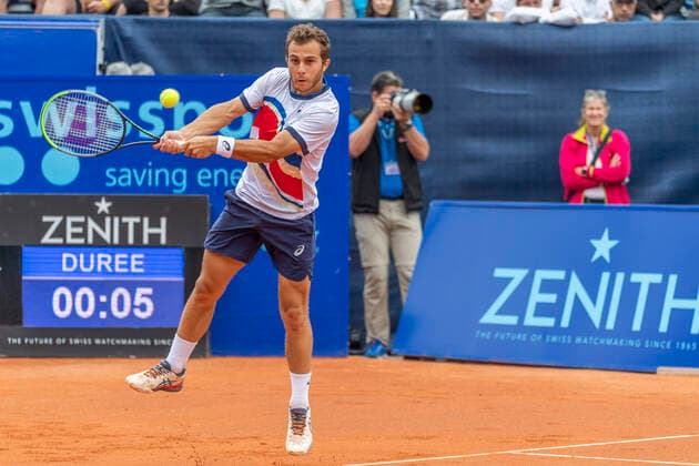 Switzerland: Casper Ruud wins the Gstaad Swiss Open ATP, Tennis Herren Tour 250 Series tournament Gstaad Switzerland, 07 25 2021: Hugo Gaston of France is in action during the Gstaad Swiss Open ATP Tour 250 Series 2021 tournament final Gstaad Roy Emerson Arena Switzerland Copyright: EricxDubost