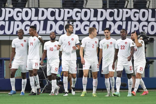 ARLINGTON, TX - JULY 25: Canada forward Junior Hoilett (10) celebrates with fans and teammates after scoring a goal in action during the CONCACAF Gold Cup quarterfinals match between Canada and Costa Rica on July 25, 2021 at AT&T Stadium in Arlington, TX. (Photo by Robin Alam Icon Sportswire) SOCCER: JUL 25 Concacaf Gold Cup Quarterfinal - Costa Rica v Canada Icon164210724002