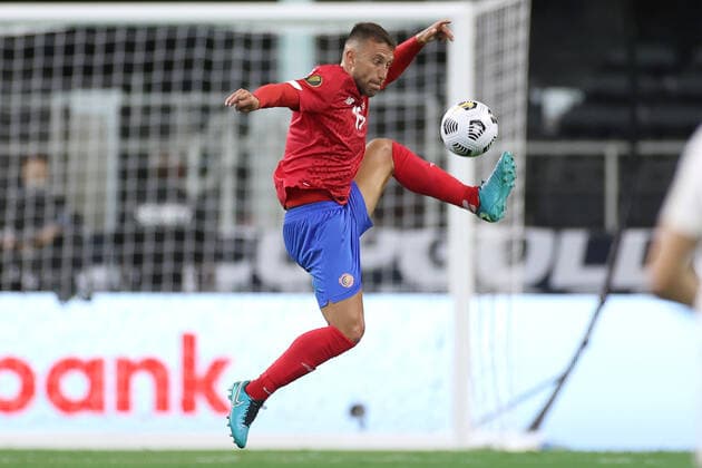 ARLINGTON, TX - JULY 25: Costa Rica defender Francisco Calvo (15) controls the ball in action during the CONCACAF Gold Cup quarterfinals match between Canada and Costa Rica on July 25, 2021 at AT&T Stadium in Arlington, TX. (Photo by Robin Alam Icon Sportswire) SOCCER: JUL 25 Concacaf Gold Cup Quarterfinal - Costa Rica v Canada Icon164210724016