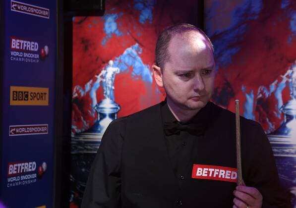 Mandatory Credit: Photo by Anna Gowthorpe Bpi Shutterstock (9639237ab) Graeme Dott of Scotland arrives for his first round match Betfred World Snooker Championship, Day Two, The Crucible Theatre, Sheffield, UK, 22 Apr 2018 Betfred World Snooker Championship, Day Two, The Crucible Theatre, Sheffield, UK, 22 Apr 2018  Copyright: xAnnaxGowthorpe Bpi Shutterstockx 9639237ab