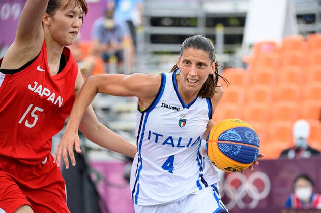 From left Risa NISHIOTA JPN , vs Chiara CONSOLINI ITA Action, one-on-one, Italy ITA vs Japan JPN 10 22 3 x 3 Womens Basketball, Women s Pool Round, Aomi Urban Sports Park 26 07 2021 2020 Summer Olympics, from 23 07 08 2021 in Tokyo Japan