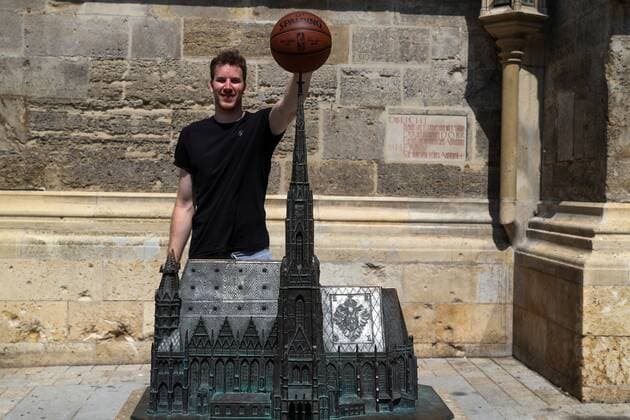 Basketball, photo shooting with NBA player Jakob Pöltl in Vienna