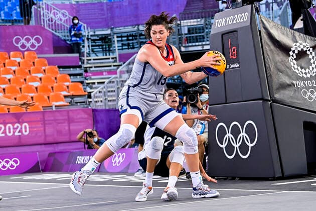 Dolson Stefanie (USA) vs Guapo Laetitia (Fra) BASKET3X3 : USA vs France - femmes - Jeux Olympiques - Tokyo - 28 07 2021 JBAutissier Panoramic 