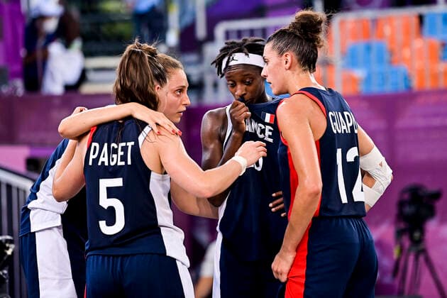 Deception des joueuses de l equipe de France BASKET3X3 : USA vs France - femmes - Jeux Olympiques - Tokyo - 28 07 2021 JBAutissier Panoramic 