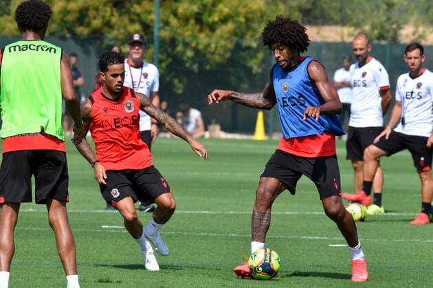 Dante Bonfim Costa Santos - Entrainement de l OGC Nice au Centre d Entrainement et de Formation de l OGC Nice. FOOTBALL : Entrainement de l OGC Nice - 28 07 2021 LionelUrman Panoramic 