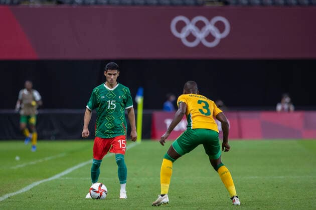 Tokyo 2020 Sapporo Olympics SAPPORO, HO - 28.07.2021: TOKYO 2020 SAPPORO OLYMPICS - Uriel Antuna from Mexico and Katlego Mohamme from South Africa during the match between South Africa and Mexico at the Tokyo 2020 Olympics, held in 2021, at Sapporo Dome in Sapporo city, Japan (Photo: Richard Callis Fotoarena) x2099178x  RichardxCallis