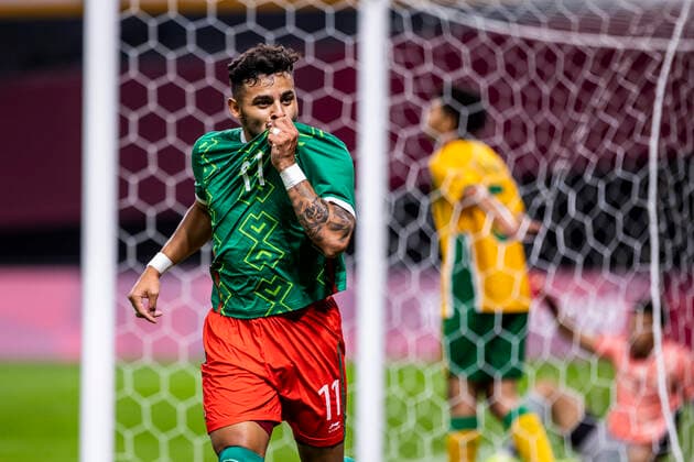 Tokyo 2020 Sapporo Olympics SAPPORO, HO - 28.07.2021: TOKYO 2020 SAPPORO OLYMPICS - Alexis Vega from Mexico celebrates after scoring (0-1) during the match between South Africa and Mexico at the Tokyo 2020 Olympiad, held in 2021, at the Sapporo Dome in the city of Sapporo, Japan (Photo: Richard Callis Fotoarena) x2099420x  RichardxCallis