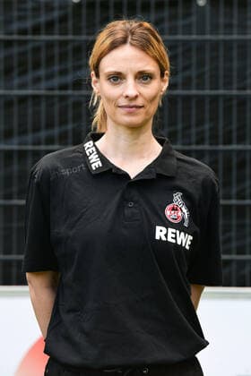Team doctor Dr Bettina Kuper 1 FC Köln 1 BL, portrait date 2021 2022