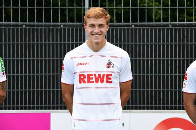 Timo Hübers 1 FC Köln 1 BL, portrait date 2021 2022