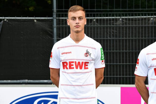 Marvin Obuz 1 FC Köln 1 BL, portrait date 2021 2022