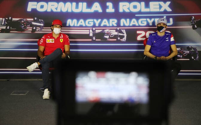F1 Grand Prix of Hungary 55 Carlos Sainz (ESP, Scuderia Ferrari Mission Winnow), 31 Esteban Ocon (FRA, Alpine F1 Team), F1 Grand Prix of Hungary at Hungaroring on July 29, 2021 in Budapest, Hungary. (Photo by Florion Goga REUTERS FIA Pool via HOCH ZWEI) Budapest Hungary Poolfoto HOCH ZWEI Pool REUTERS ,EDITORIAL USE ONLY