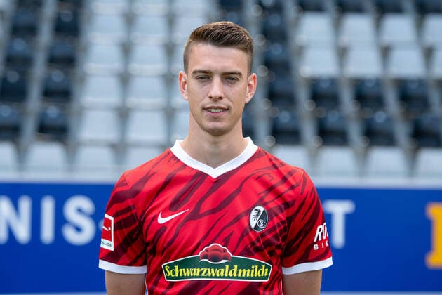 Janik Haberer SC Freiburg, 19 , GER, SC Freiburg, 29 07 2021, Media Day Fussball Bundesliga, Spielzeit 2021 2022 DFL REGULATIONS PROHIBIT ANY USE OF PHOTOGRAPHS AS IMAGE SEQUENCES AND OR uerthQUASI VIDEO GER, SC Freiburg, 29 07 2021, Media Day Fussball Bundesliga, Spielzeit 2021 2022 Freiburg Copyright: xEibnerxPressefotox EP_EER