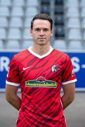 Nicolas Hoefler SC Freiburg, 27 , GER, SC Freiburg, 29 07 2021, Media Day Fussball Bundesliga, Spielzeit 2021 2022 DFL REGULATIONS PROHIBIT ANY USE OF PHOTOGRAPHS AS IMAGE SEQUENCES AND OR uerthQUASI VIDEO GER, SC Freiburg, 29 07 2021, Media Day Fussball Bundesliga, Spielzeit 2021 2022 Freiburg Copyright: xEibnerxPressefotox EP_EER