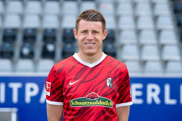 Dominique Heintz SC Freiburg, 23 , GER, SC Freiburg, 29 07 2021, Media Day Fussball Bundesliga, Spielzeit 2021 2022 DFL REGULATIONS PROHIBIT ANY USE OF PHOTOGRAPHS AS IMAGE SEQUENCES AND OR uerthQUASI VIDEO GER, SC Freiburg, 29 07 2021, Media Day Fussball Bundesliga, Spielzeit 2021 2022 Freiburg Copyright: xEibnerxPressefotox EP_EER