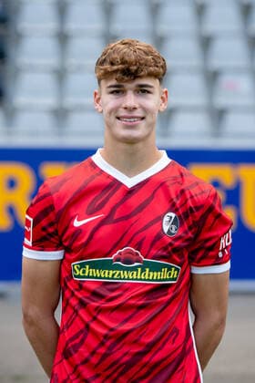 Noah Weißhaupt SC Freiburg, 33 , GER, SC Freiburg, 29 07 2021, Media Day Fussball Bundesliga, Spielzeit 2021 2022 DFL REGULATIONS PROHIBIT ANY USE OF PHOTOGRAPHS AS IMAGE SEQUENCES AND OR uerthQUASI VIDEO GER, SC Freiburg, 29 07 2021, Media Day Fussball Bundesliga, Spielzeit 2021 2022 Freiburg Copyright: xEibnerxPressefotox EP_EER
