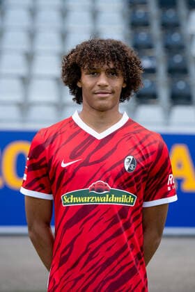 Kiliann Sildilla SC Freiburg, 25 , GER, SC Freiburg, 29 07 2021, Media Day Fussball Bundesliga, Spielzeit 2021 2022 DFL REGULATIONS PROHIBIT ANY USE OF PHOTOGRAPHS AS IMAGE SEQUENCES AND OR uerthQUASI VIDEO GER, SC Freiburg, 29 07 2021, Media Day Fussball Bundesliga, Spielzeit 2021 2022 Freiburg Copyright: xEibnerxPressefotox EP_EER