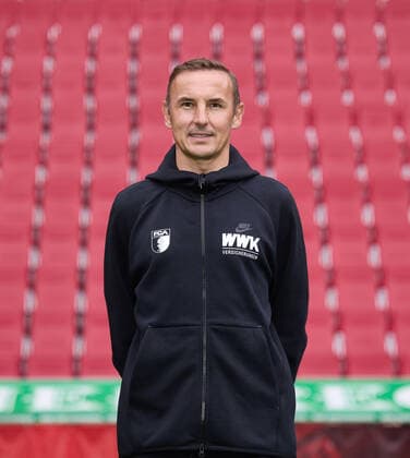 Tobias Zellner Co Trainer FC Augsburg 1907 1 BL, Porträttermin 2021 2022,