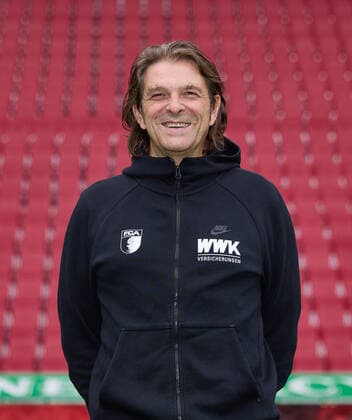 Dr Andreas Weigel team doctor FC Augsburg 1907 1 BL, portrait date 2021 2022,
