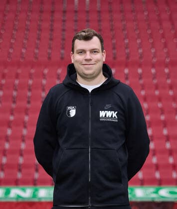 Jan Vincent Reckord Zeugwart FC Augsburg 1907 1 BL, Porträttermin 2021 2022,