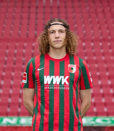 Tim Civeja FC Augsburg 1907 1 BL, portrait date 2021 2022,