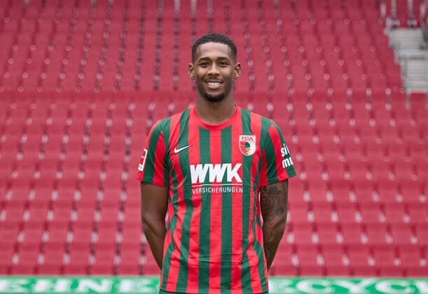 Reece Oxford FC Augsburg 1907 1 BL, port date 2021 2022,