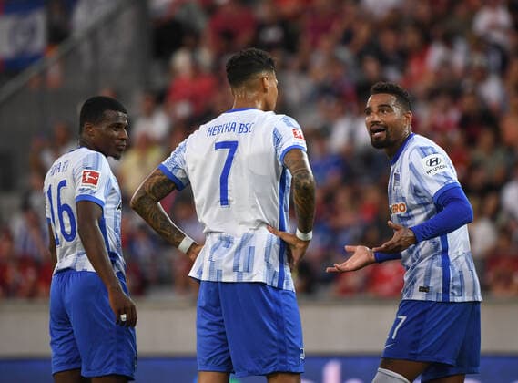 Football, Men, 2021 2022 season, Test match in Innsbruck Austria , Liverpool FC Hertha BSC, v l Javairo Dilrosun Hertha BSC , Selke Davie Hertha BSC , Kevin Prince Boateng Hertha BSC , 29 07 2021, Copyright: xSebastianxRäppold MatthiasxKochx