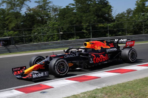 33 Max Verstappen (NED, Red Bull Racing), F1 Grand Prix of Hungary at Hungaroring on July 30, 2021 in Budapest, Hungary. (Photo by HOCH ZWEI Italy Photo Press) (Verwendung nur in Deutschland - GERMANY ONLY) *** 33 Max Verstappen NED, Red Bull Racing , F1 Grand Prix of Hungary at Hungaroring on July 30, 2021 in Budapest, Hungary Photo by HOCH ZWEI Italy Photo Press Use only in Germany GERMANY ONLY 
