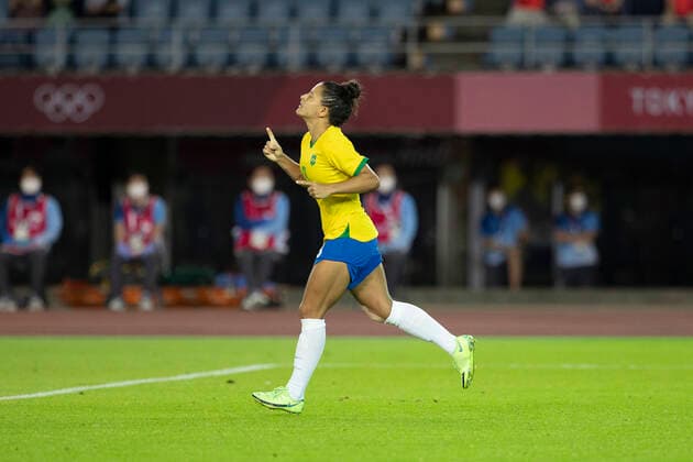 Tokyo 2020 Olympiad Tokyo TÓQUIO, TO - 30.07.2021: TOKYO 2020 OLYMPIAD TOKYO - Debinha do Brasil later scored her penalty during the soccer game between Canada and Brazil at the Tokyo 2020 Olympic Games, Olympische Spiele, Olympia, OS held in 2021, the game held at the Miyagi Stadium in Japan (Photo: Richard Callis Fotoarena) x2100104x  RichardxCallis